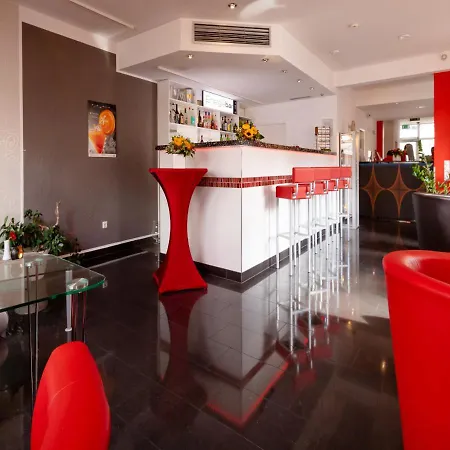 Hotel Energiehotel West 3*