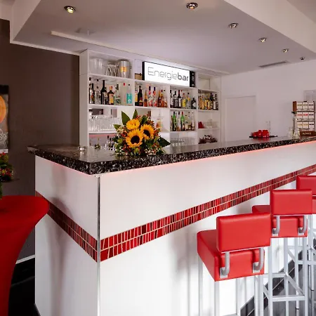 Ξενοδοχείο Energiehotel West 3*